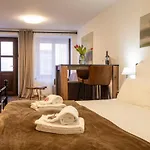 Cjase Longobarde Apartman *